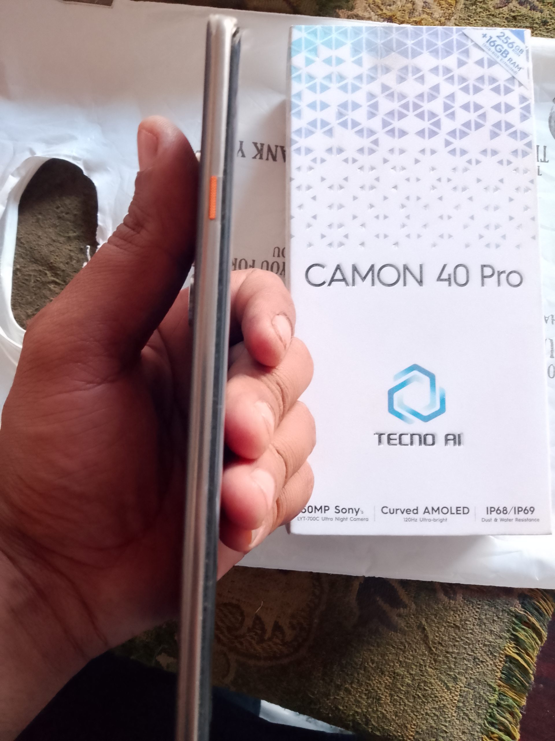 Tecno comen 40 pro argent sell