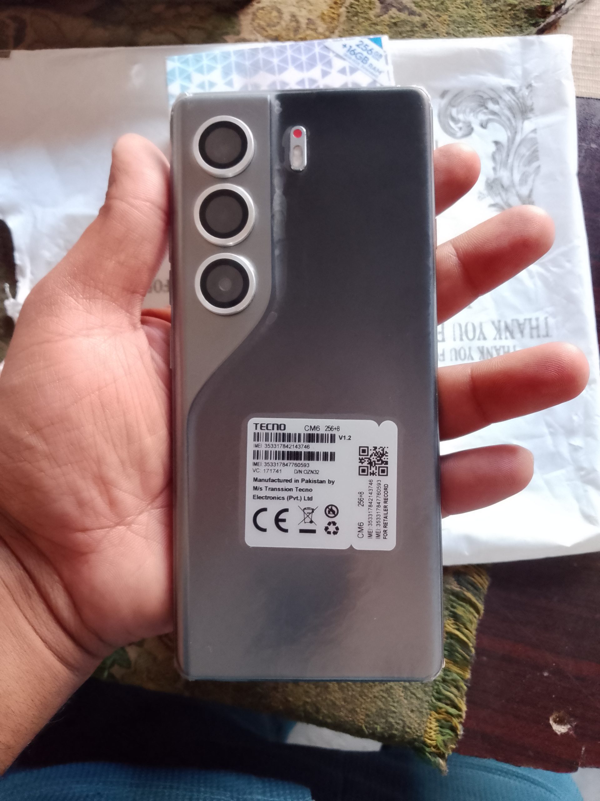 Tecno comen 40 pro argent sell