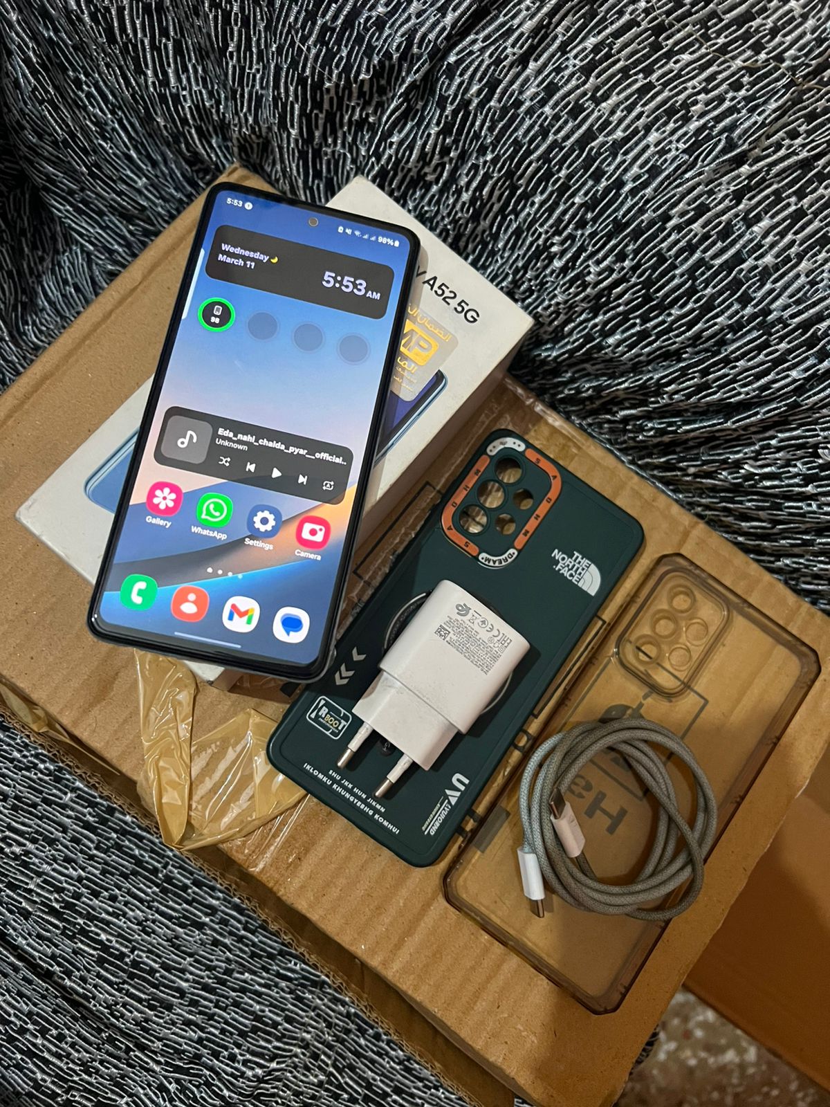 Samsung A52 5G Official Pta Aproved Family Use 8GB/128GB All Oky