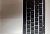 MacBook Pro 2017, 15 Inch