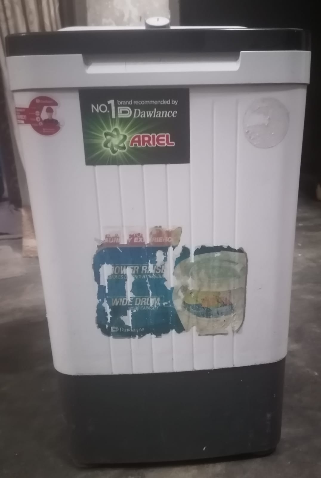 Dawlance spin drayer. 5 year motar wornty with wornty card. Ds 600 model new 22k ke