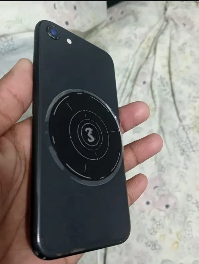 I phone se 2020 non pta Urgent sale all ok 10by10