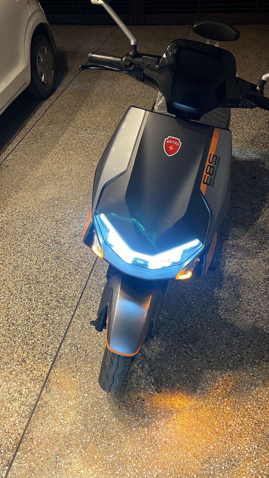 E8s mountain climber