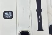 Series 11 apple logo smart wtach available 2 pair straps