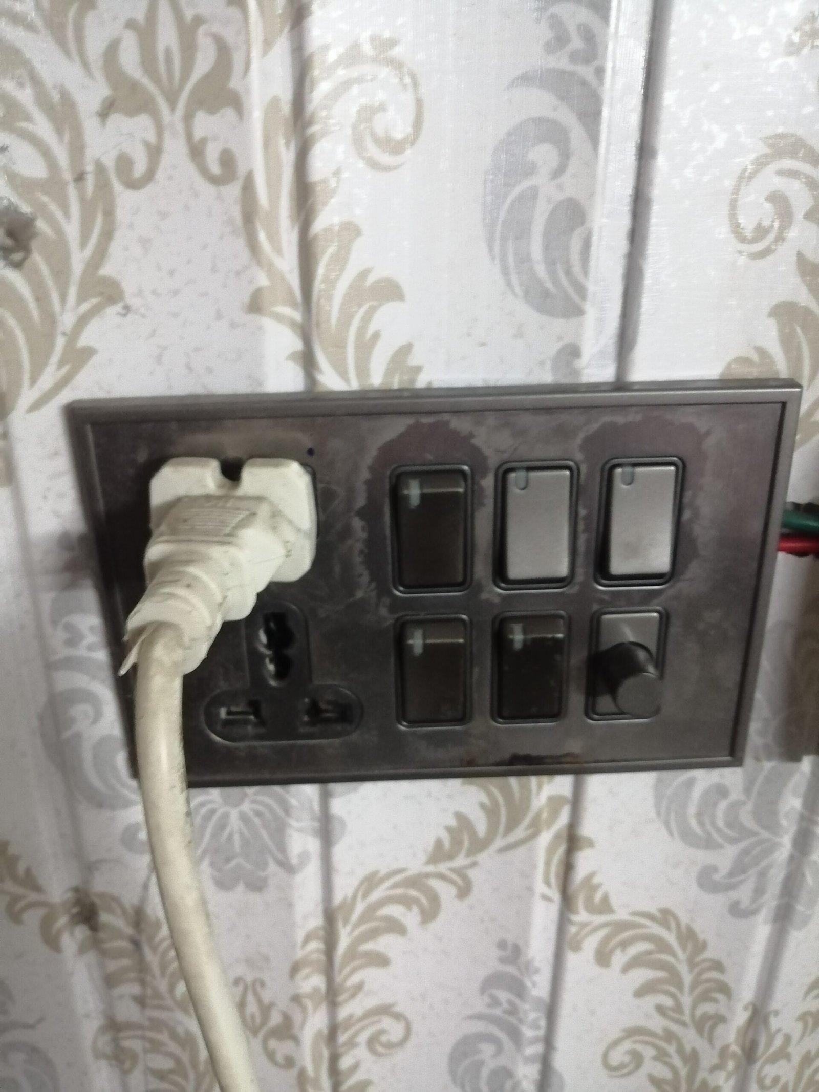 maid electrician plumber dosmestic helper