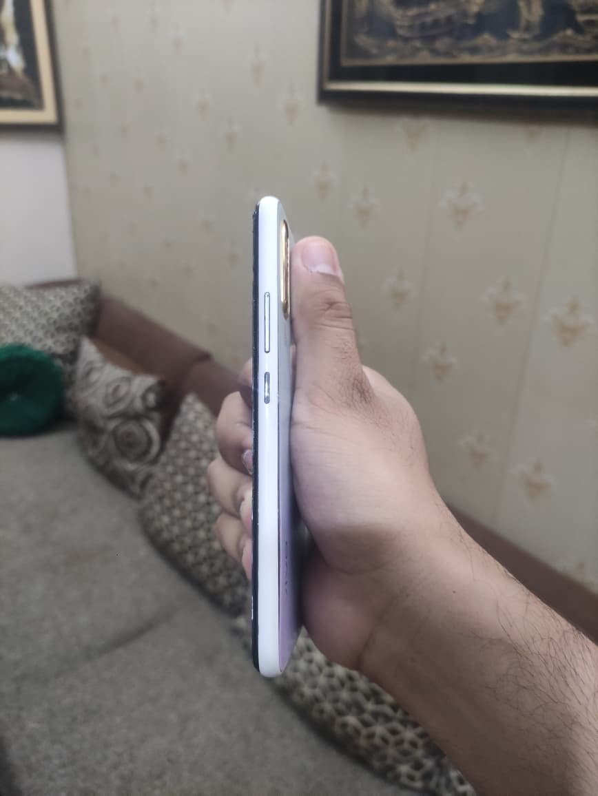 vivo s1 4/128gb urgent sale