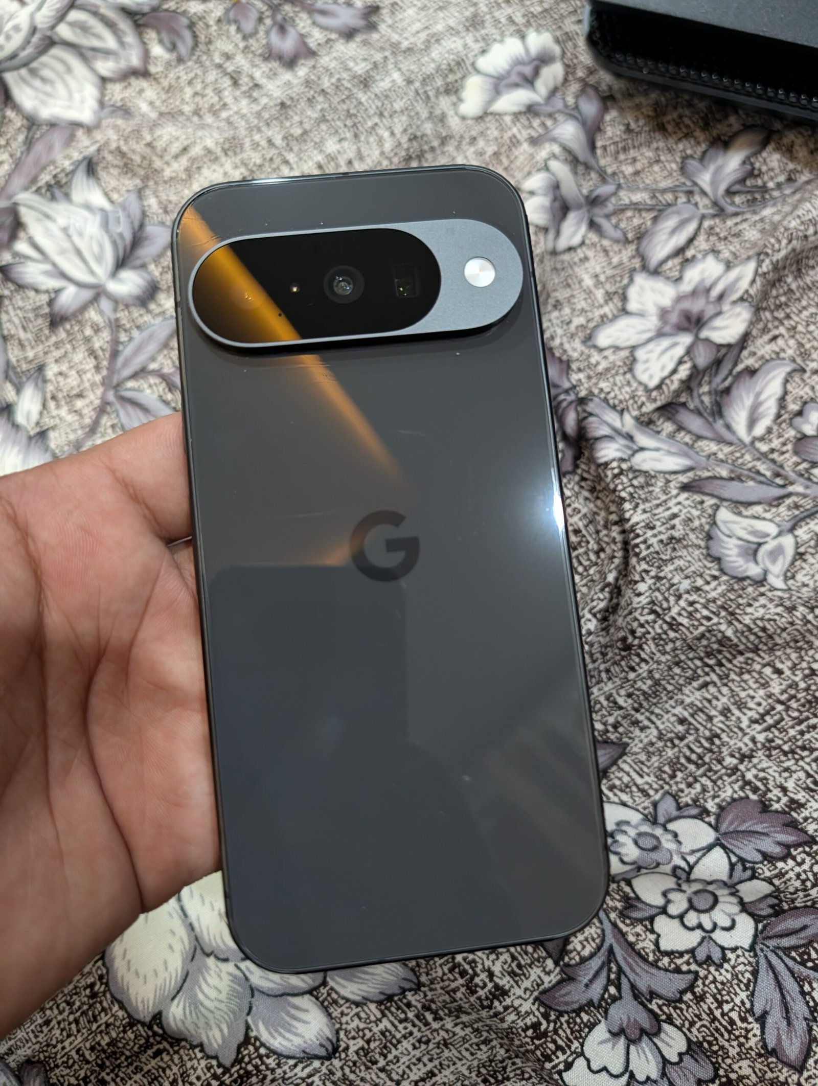 Google Pixel 10 Black (128GB) – Online PTA Approved