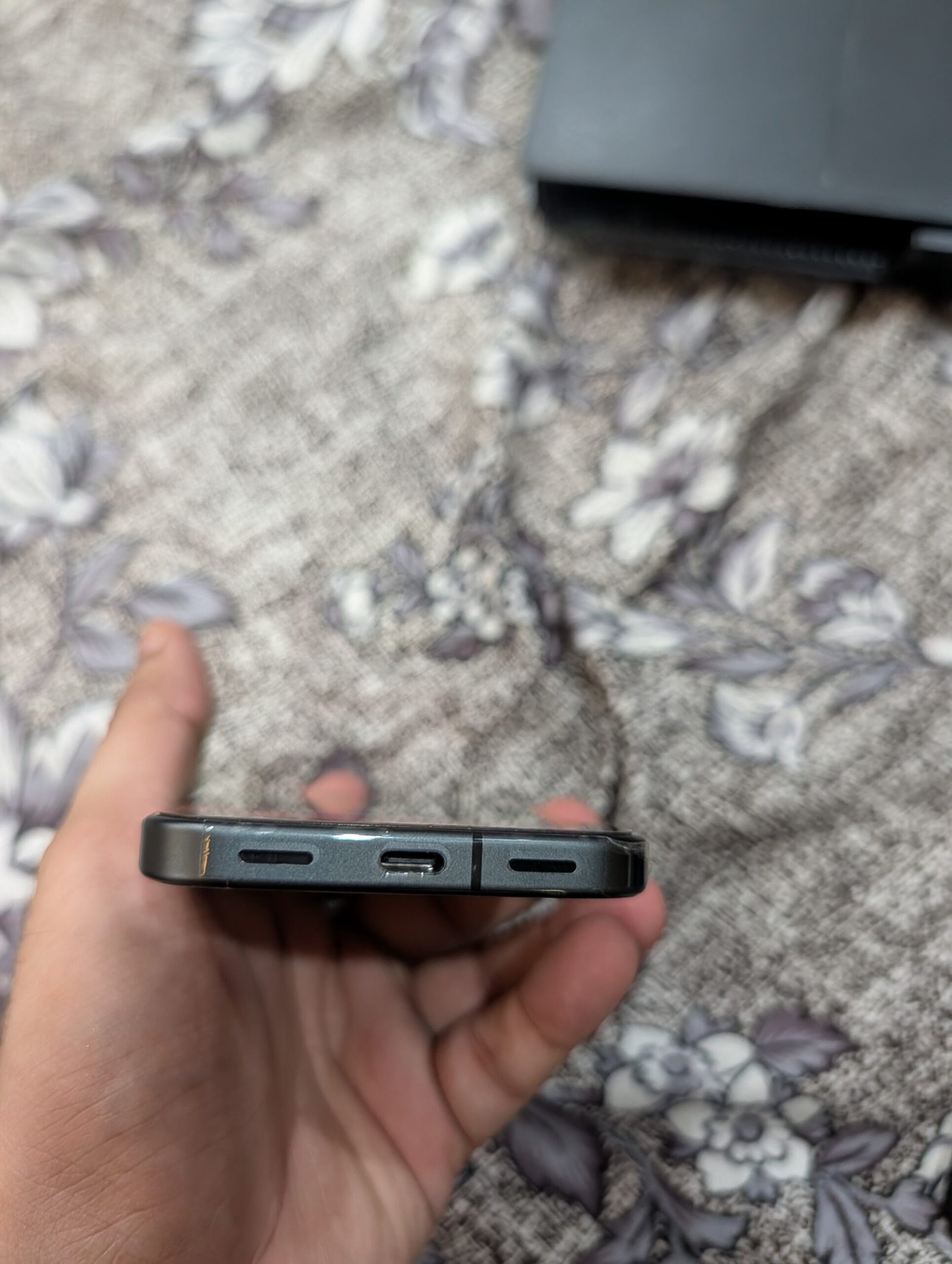 Google Pixel 10 Black (128GB) – Online PTA Approved
