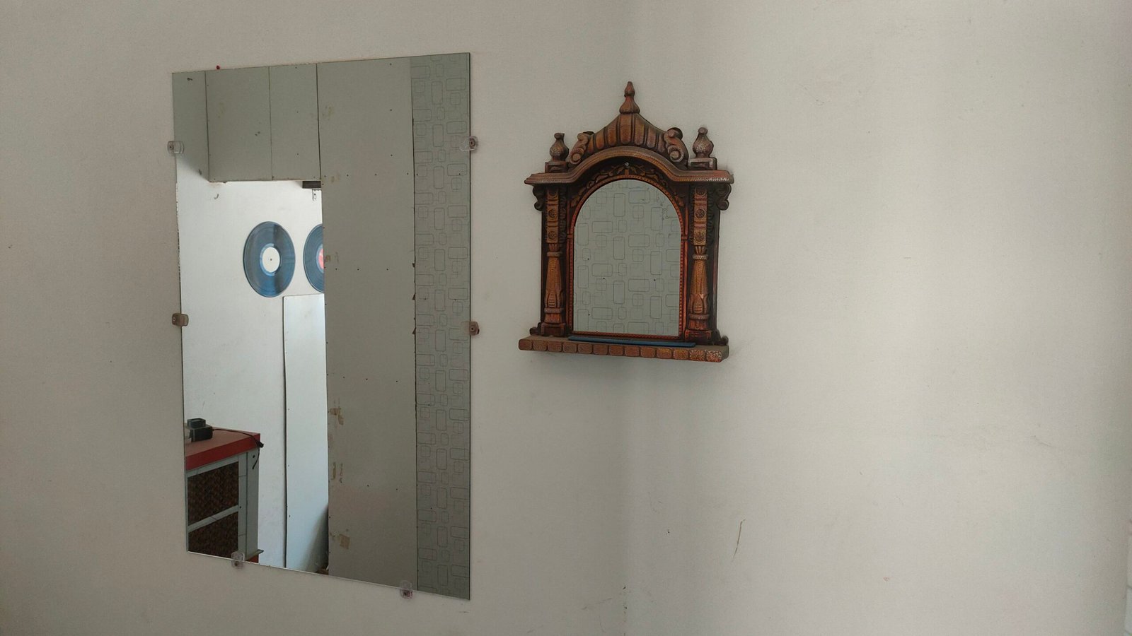 Aluminium door, wood counter, wood partition and others