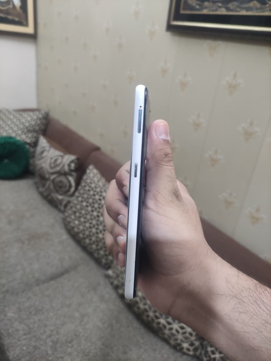 vivo s1 4/128gb urgent sale