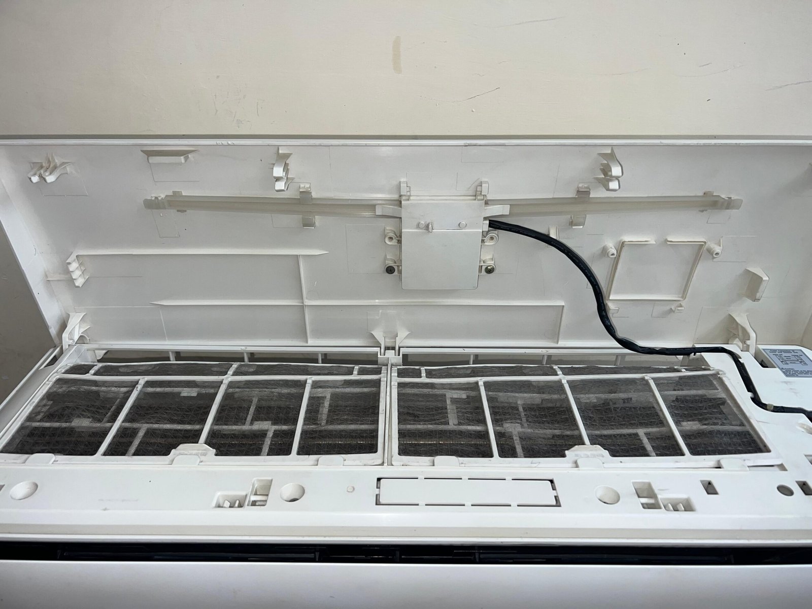 One ton air conditioner