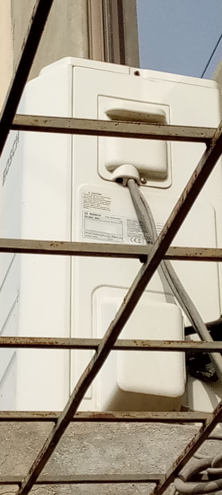 Bosch 1.5 Ton Heat & Cool Split AC – T3 Climate Model