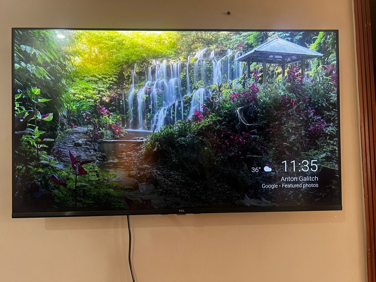 TCL 40inch Smart LED 1 year warranty 40L5A black