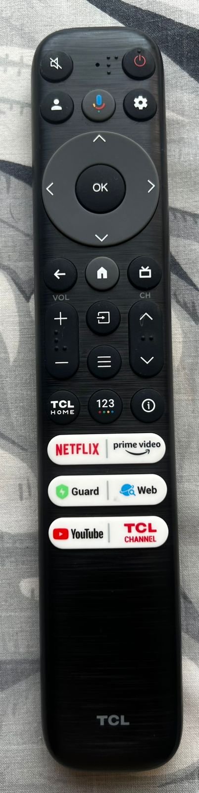 TCL 40inch Smart LED 1 year warranty 40L5A black