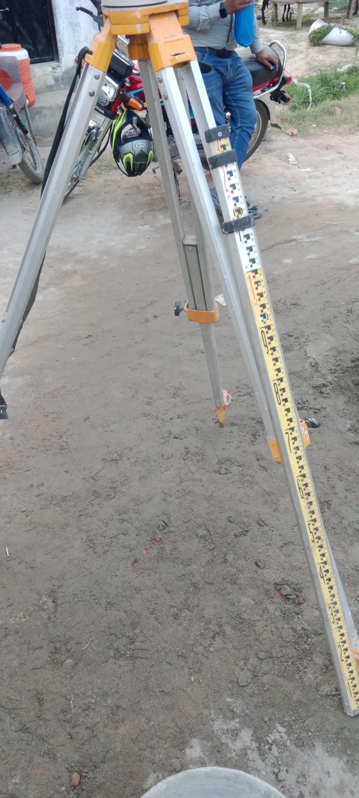 Level machine stand staff 10/10 condition 5 days use only