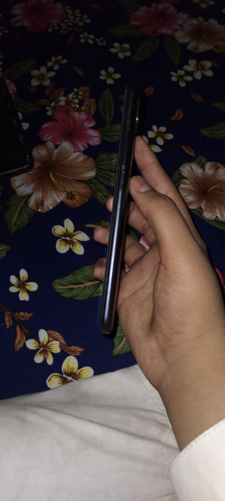 Full ok mobile hai urgent sell kar Raha ho price fix hai