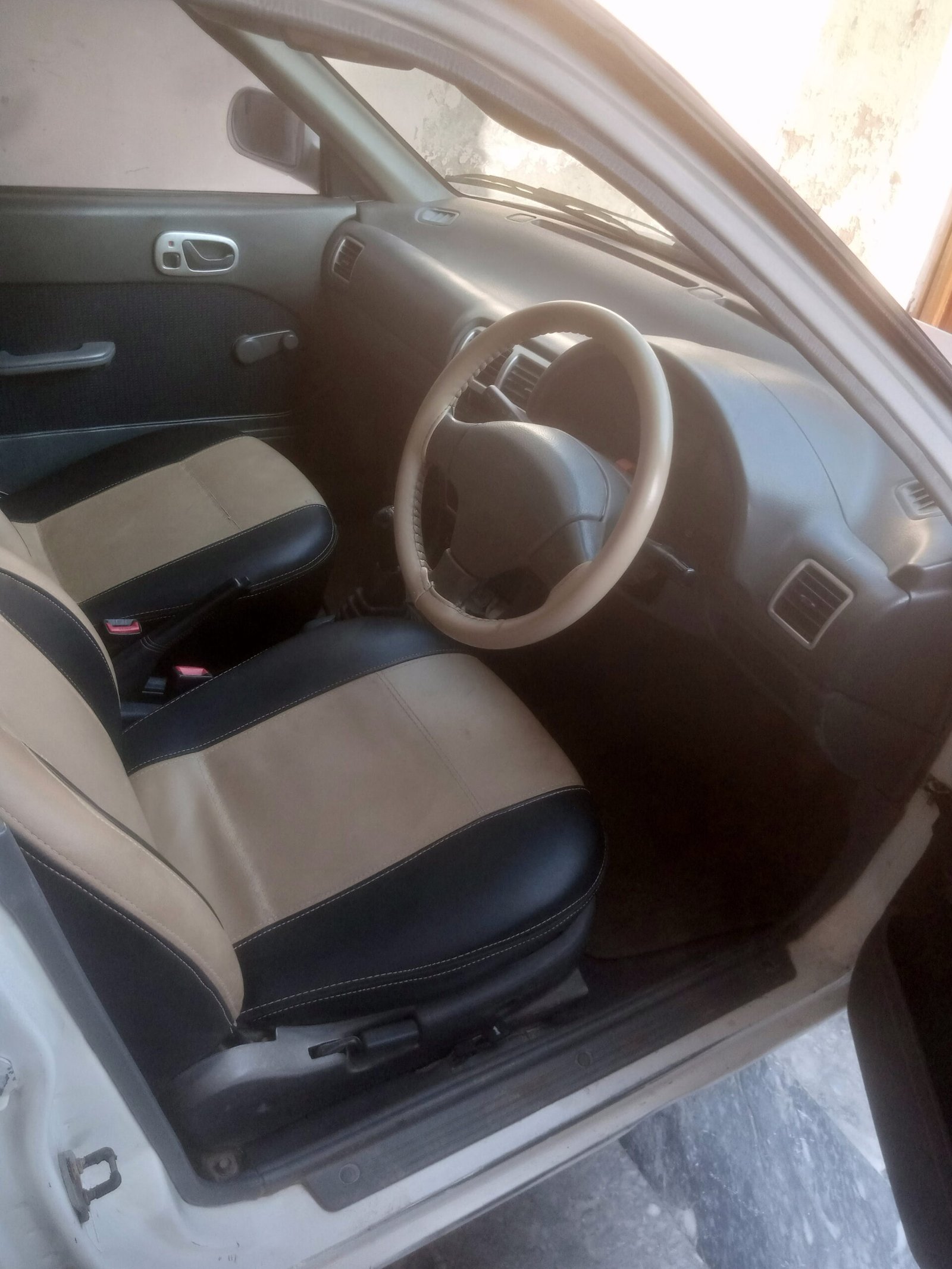 Suzuki Cultus 2015 White Karachi registered