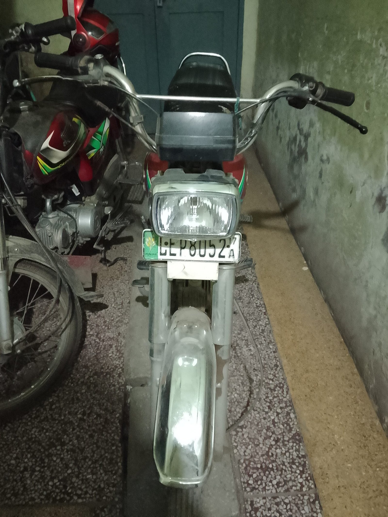 Honda CD 70 Red for sale with documents