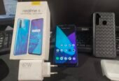 Oppo realme 5, 4 GB Ram 64 GB Memri