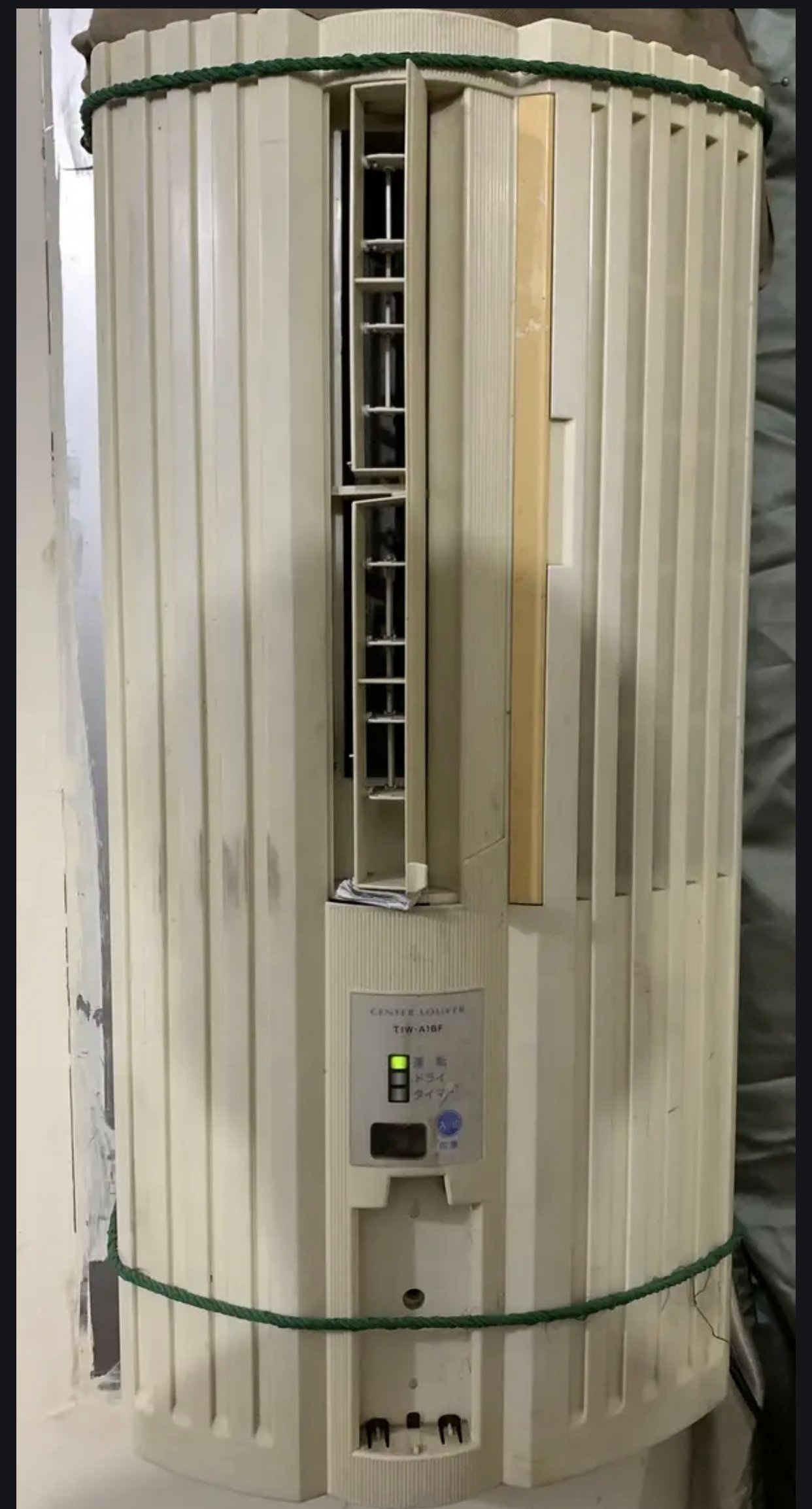 Imoprted window AC japani one hand used