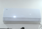 Gree polar Turbo inverter AC 1.ton Excellent No repair ever