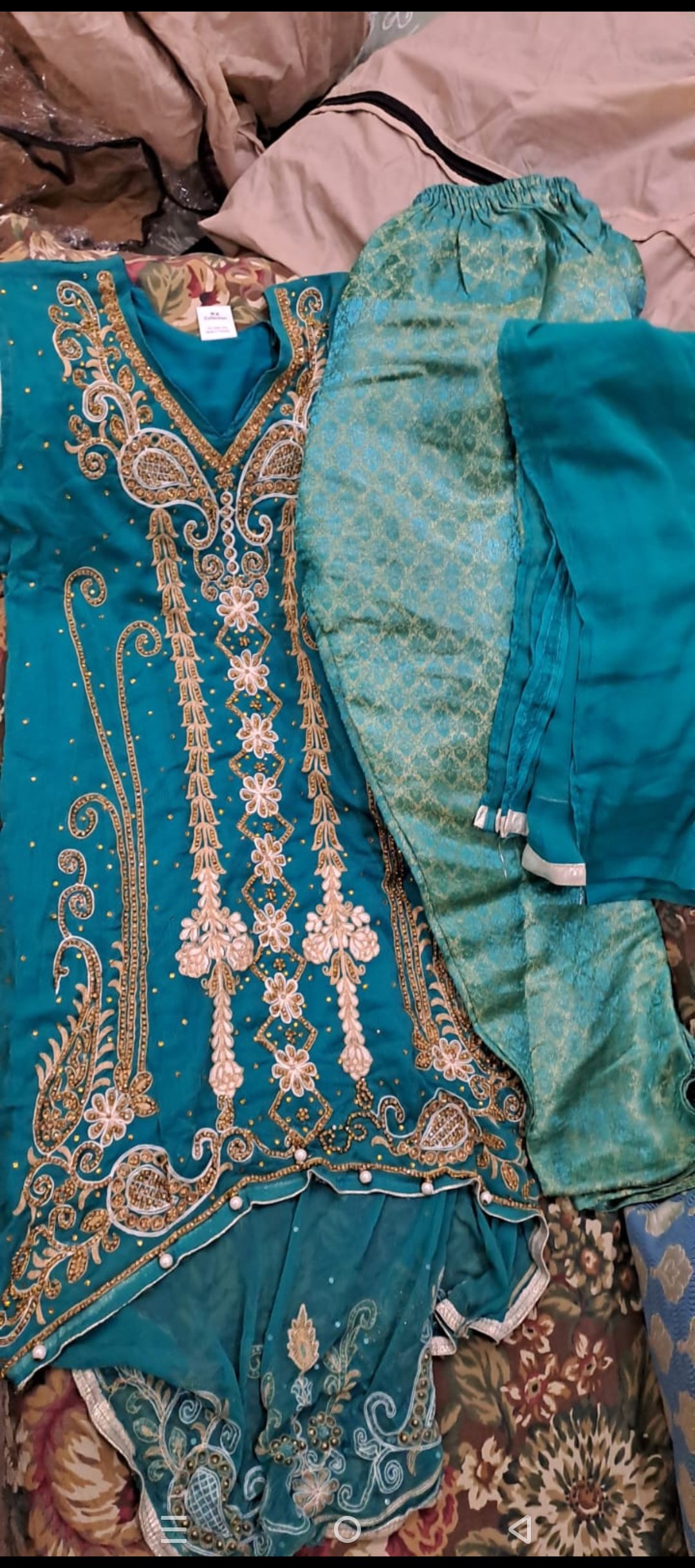 2 unstiched suits only in 6000 total