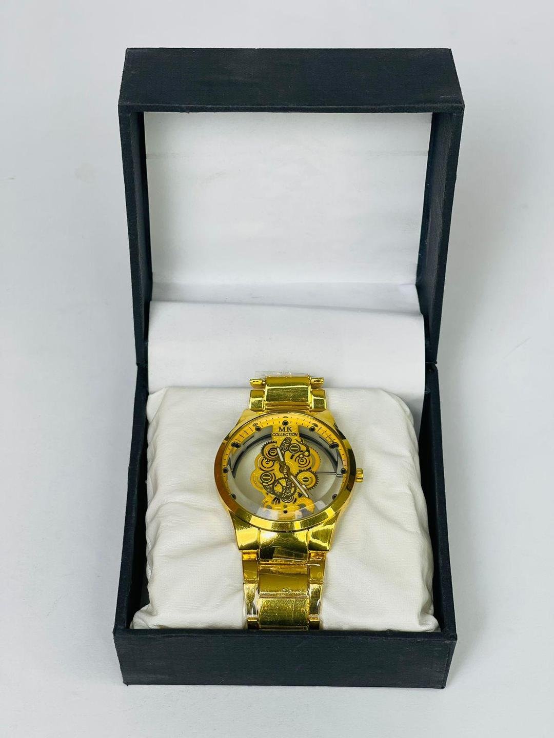 Golden watch for men’s