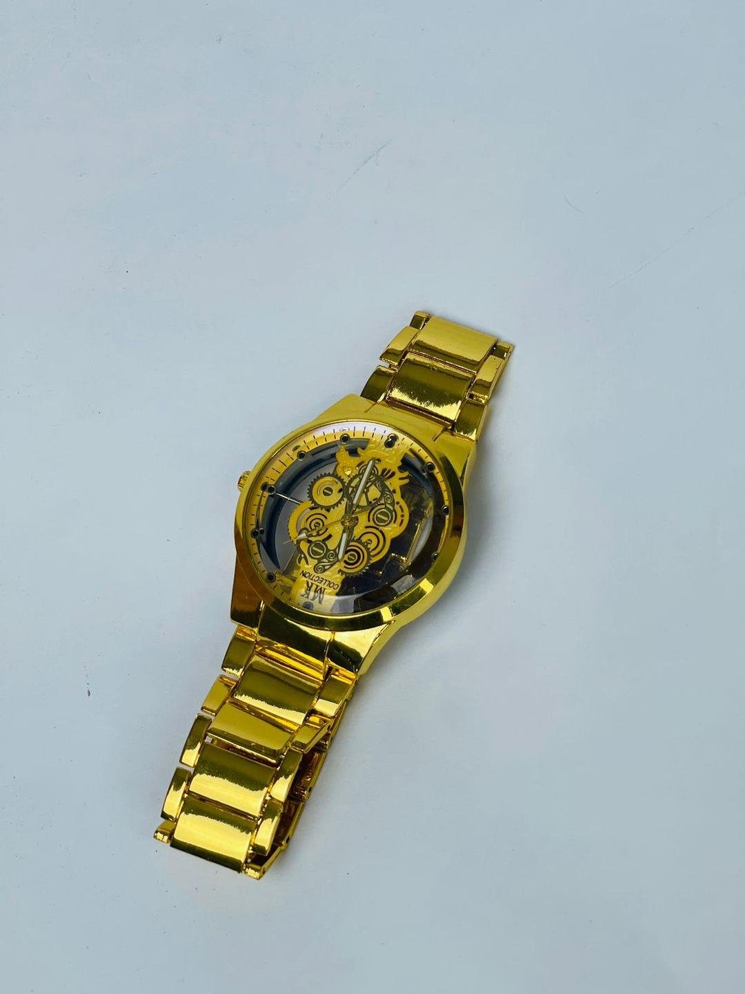Golden watch for men’s