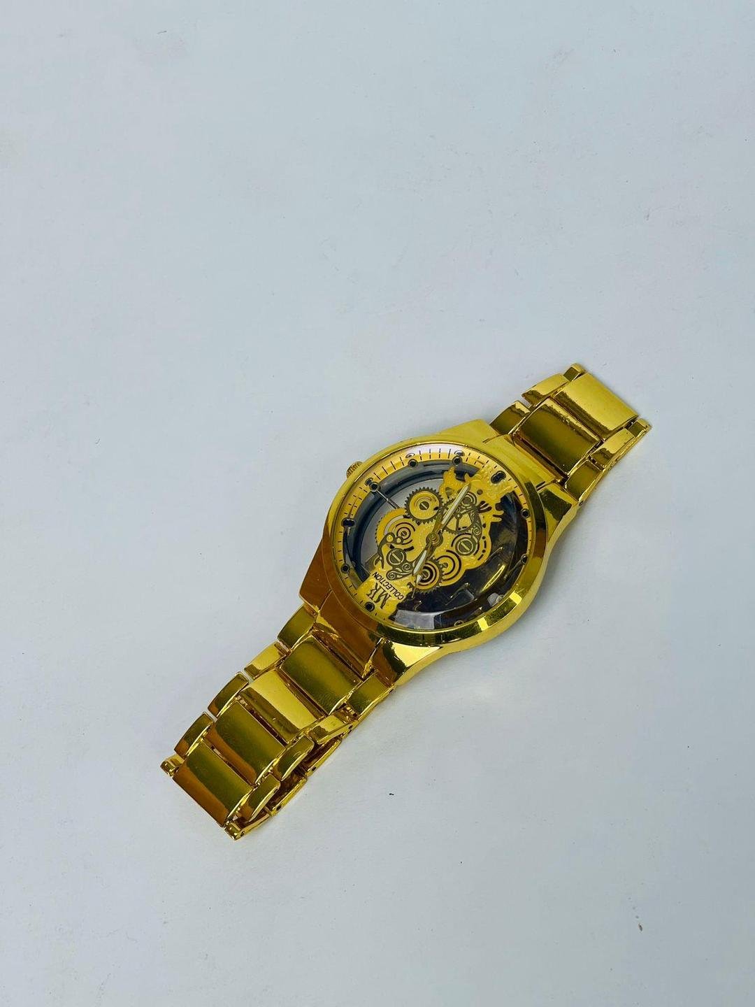 Golden watch for men’s