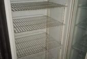 Esquire Refrigerator – Like New