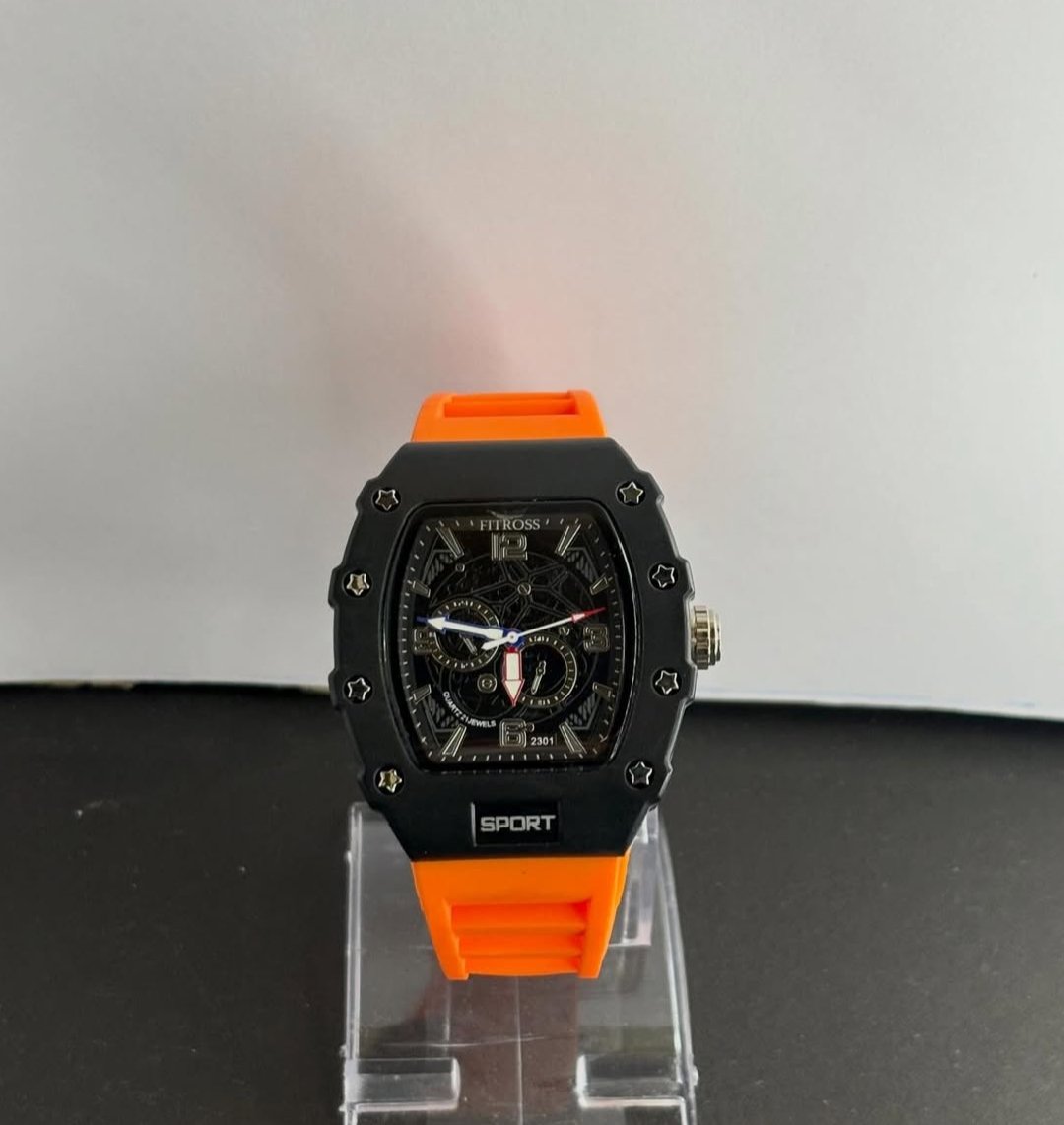 Plastic strap watch