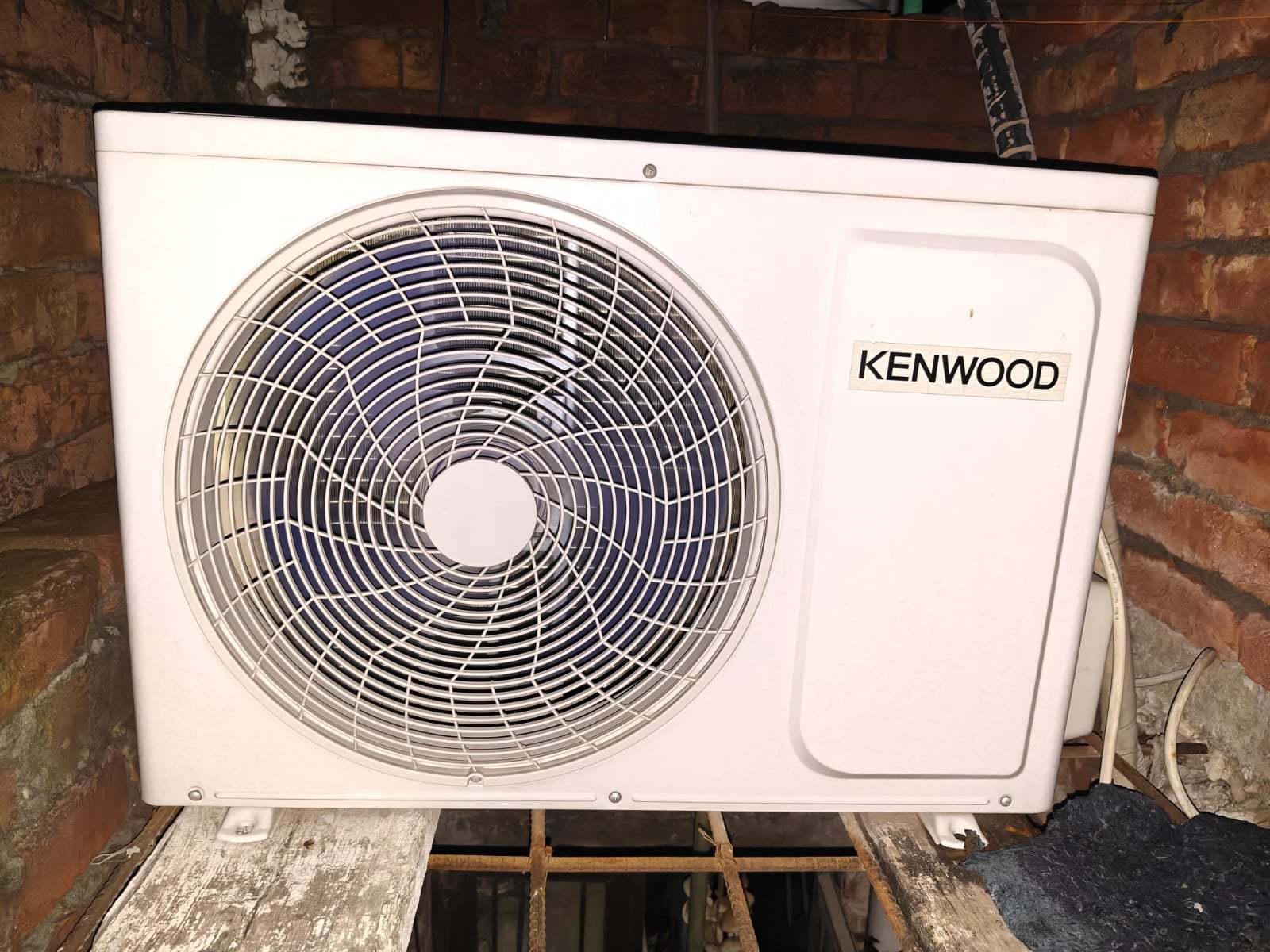 Kenwood Ac 1.5 Tan all ok