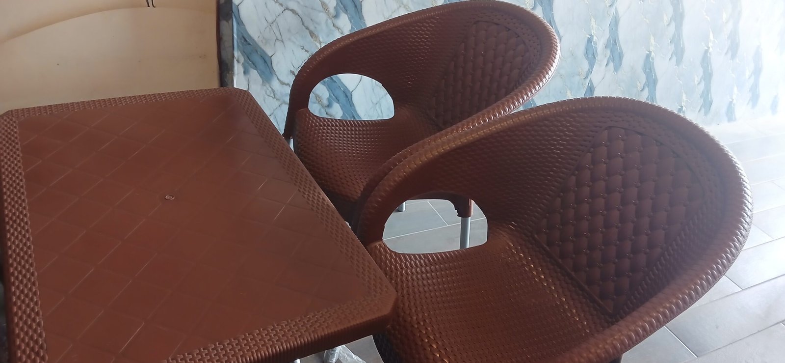 Comfortable Chairs and Tables( 6 set )