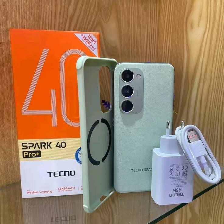 Tecno spark 40 pro plus