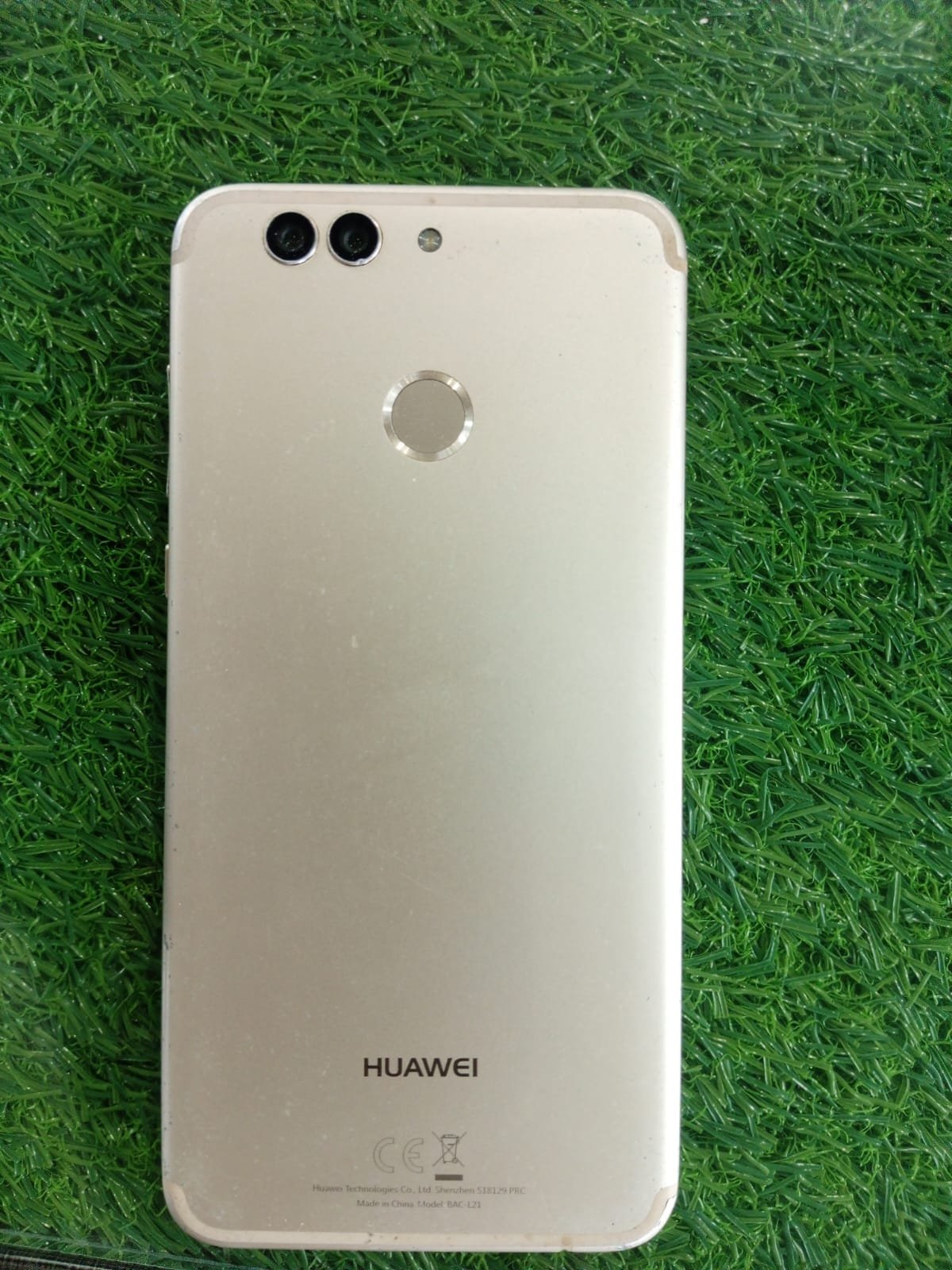Huawei nova 2 plus.