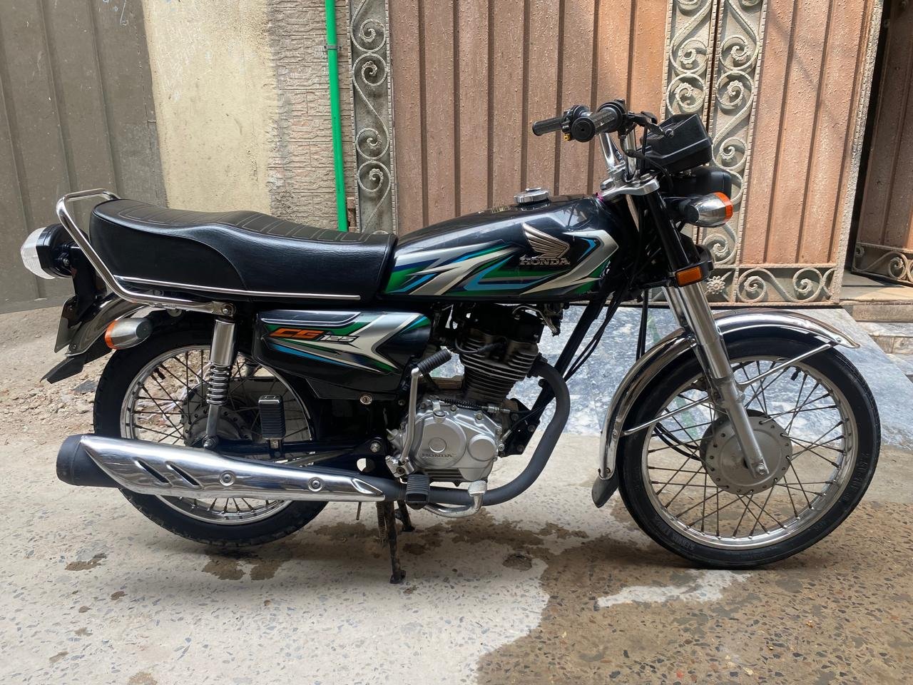 CG 125 motorcycle for sale