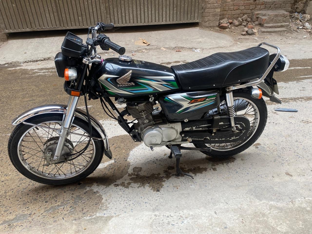 CG 125 motorcycle for sale