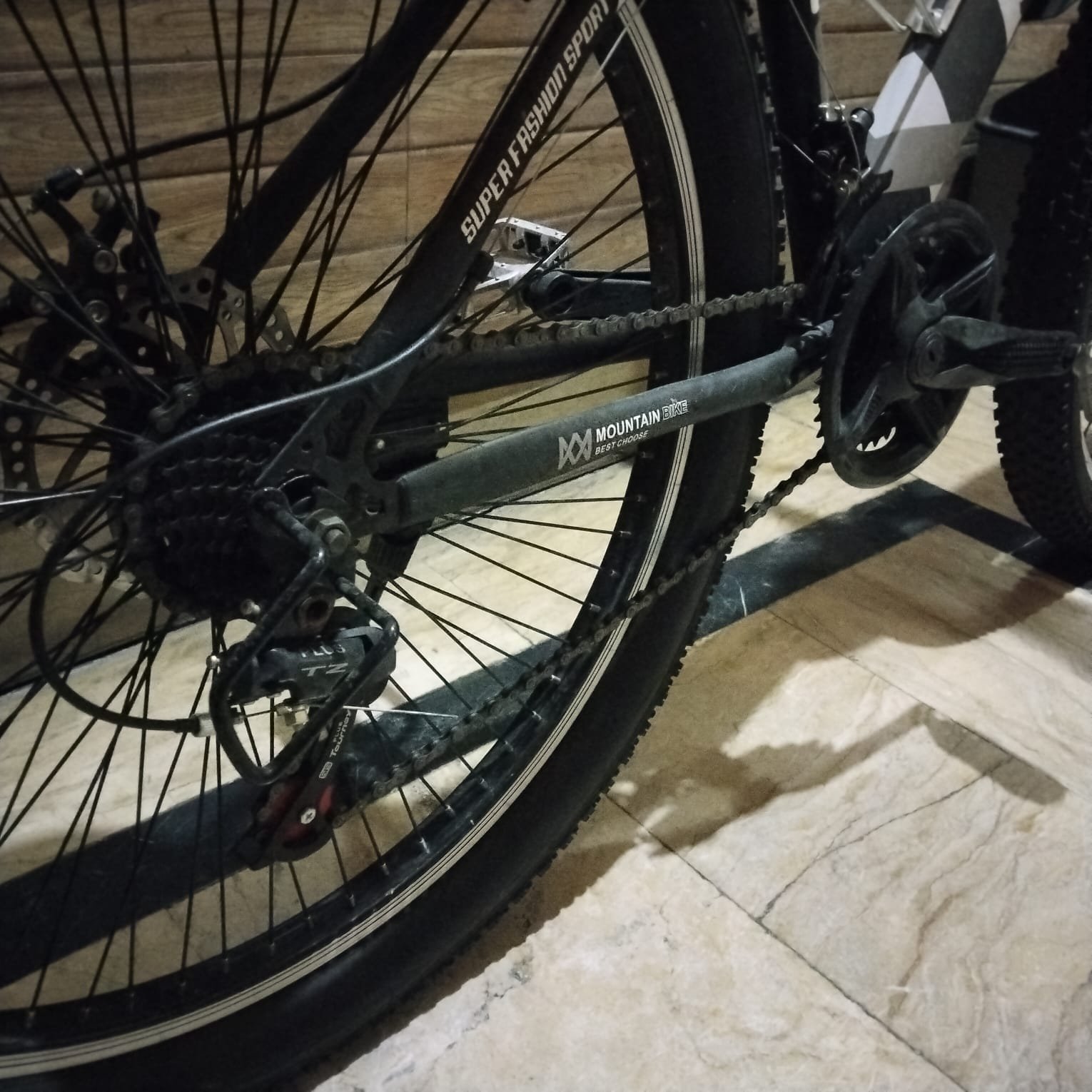 Mountain Bike 26″ PLUS | Disc Brakes | Neat & Clean
