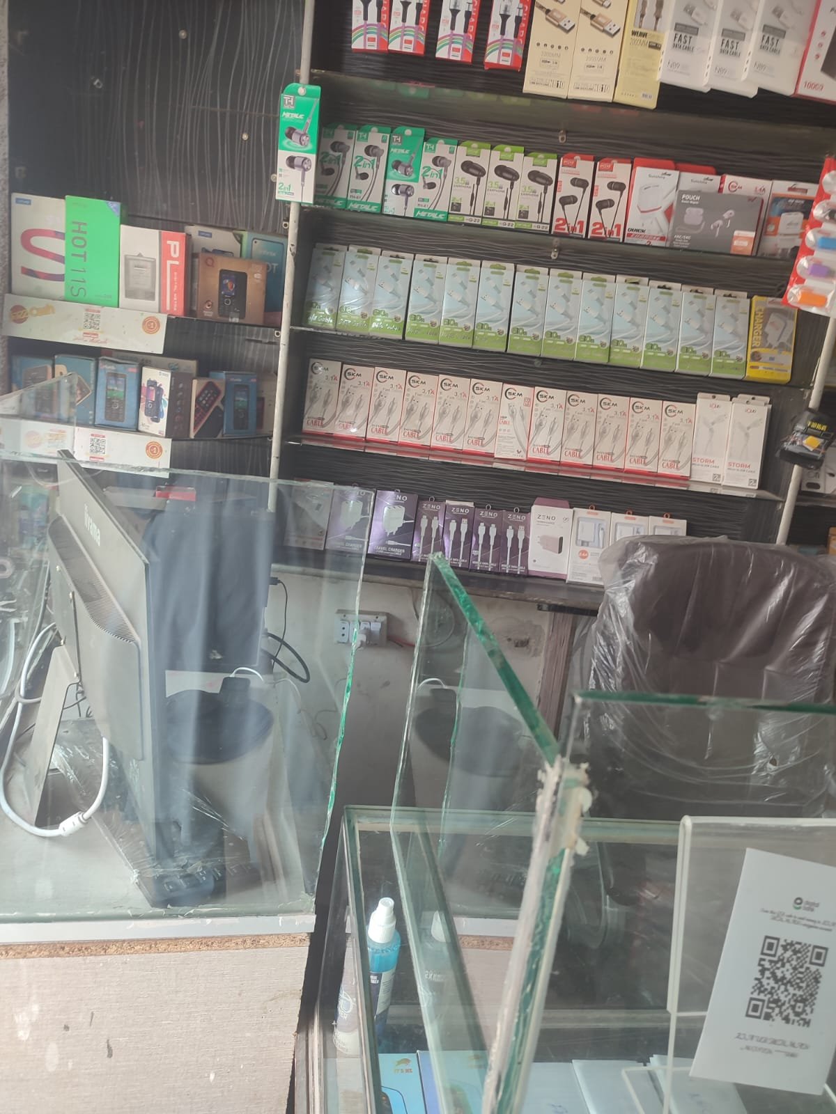 Running Mobile shop set-up for sale