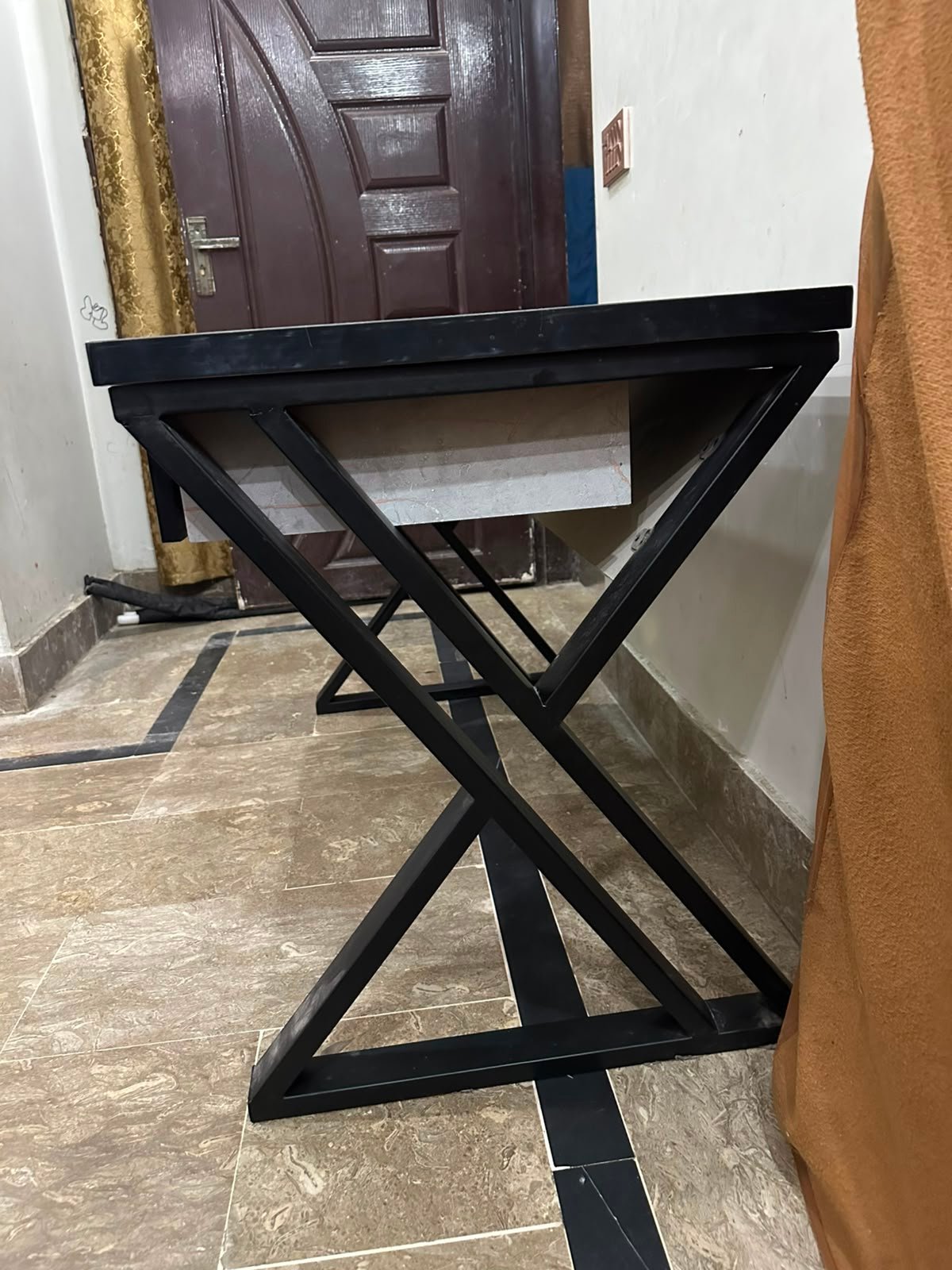 Office table