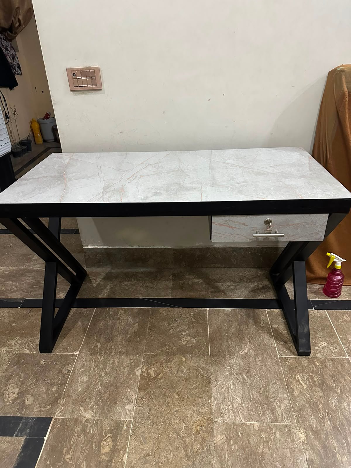 Office table
