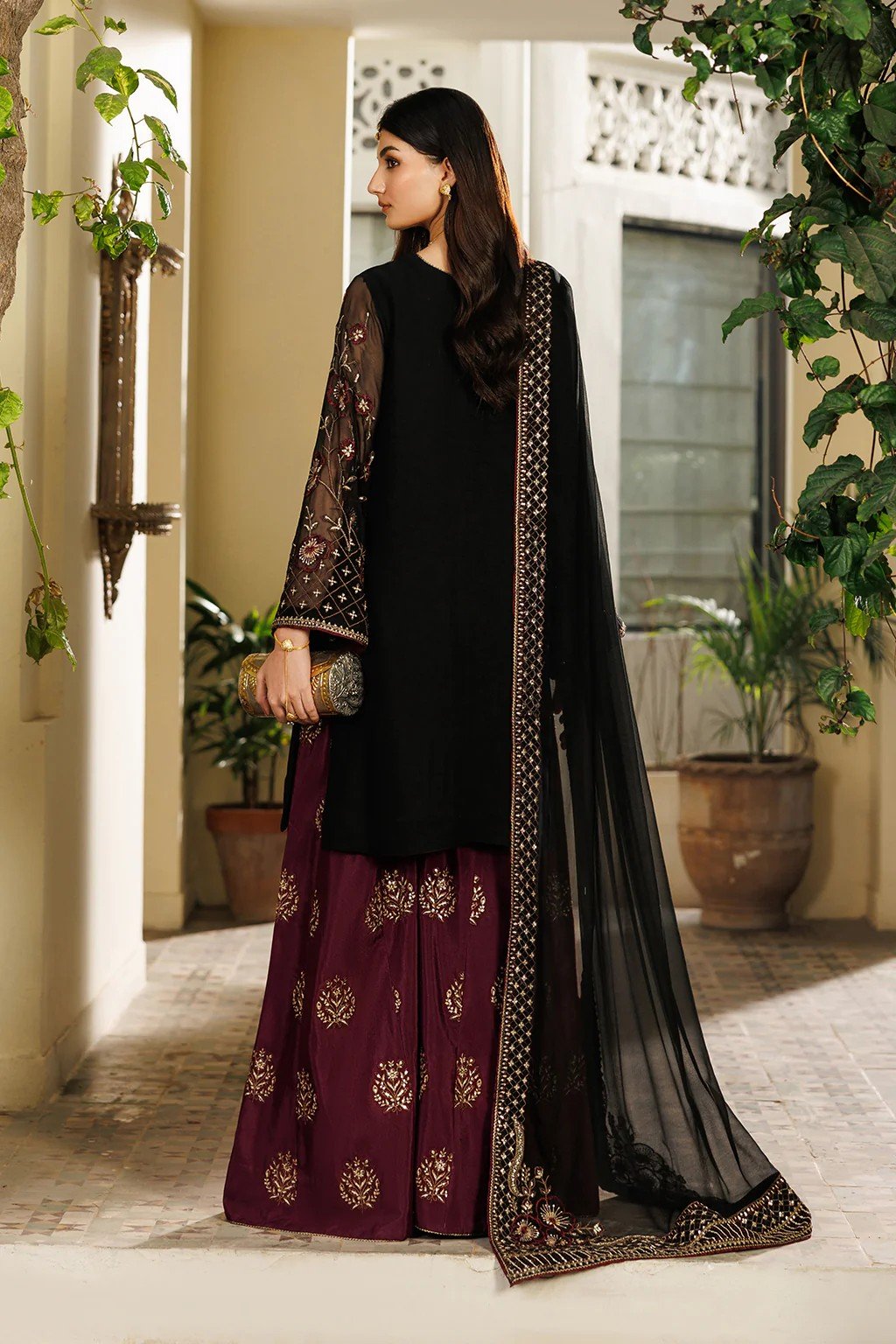 Iznik Chiffon Embroidered Unstitched Suit|Luxury Party Wear