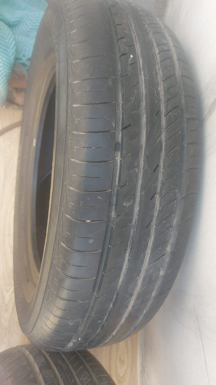 Urgently for sale car tyres