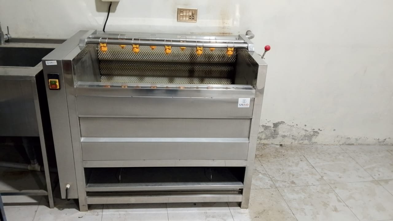 Vagitable washer machine look like new zero time use