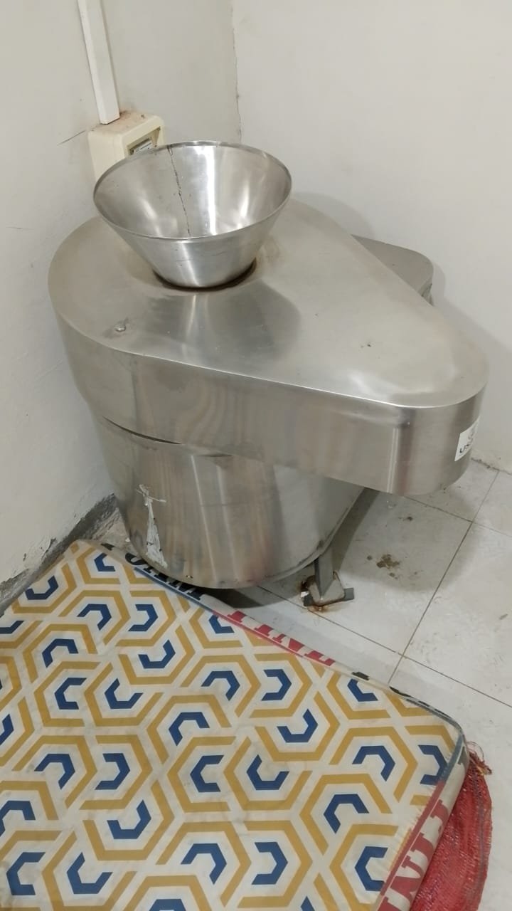 4 Potato cutter lays cutting machine