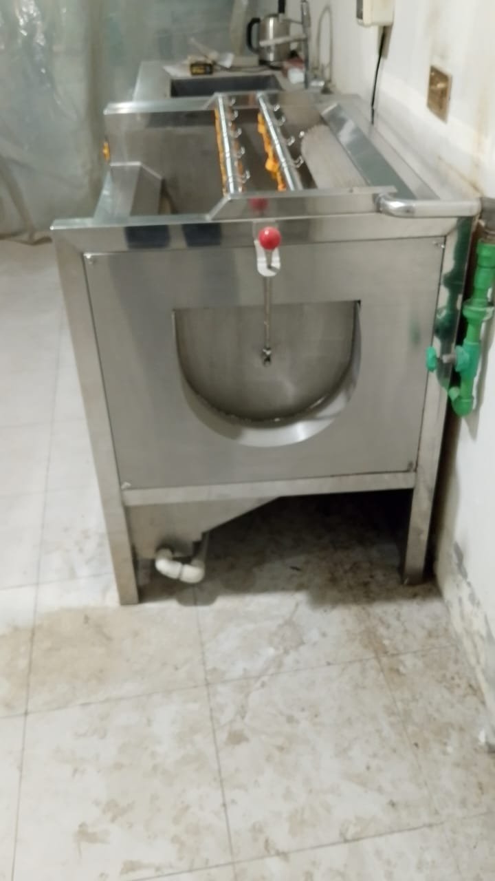 Vagitable washer machine look like new zero time use