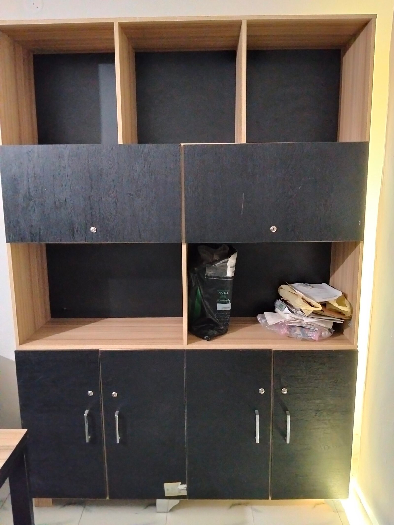 Office executive complete furniture sale on urgent basis