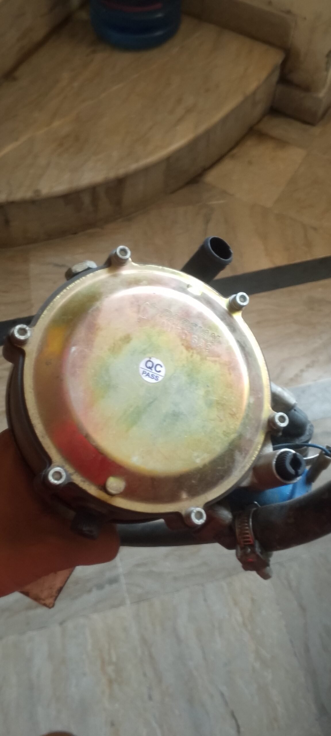 Car LPG Cylinder for sale with kit few days used