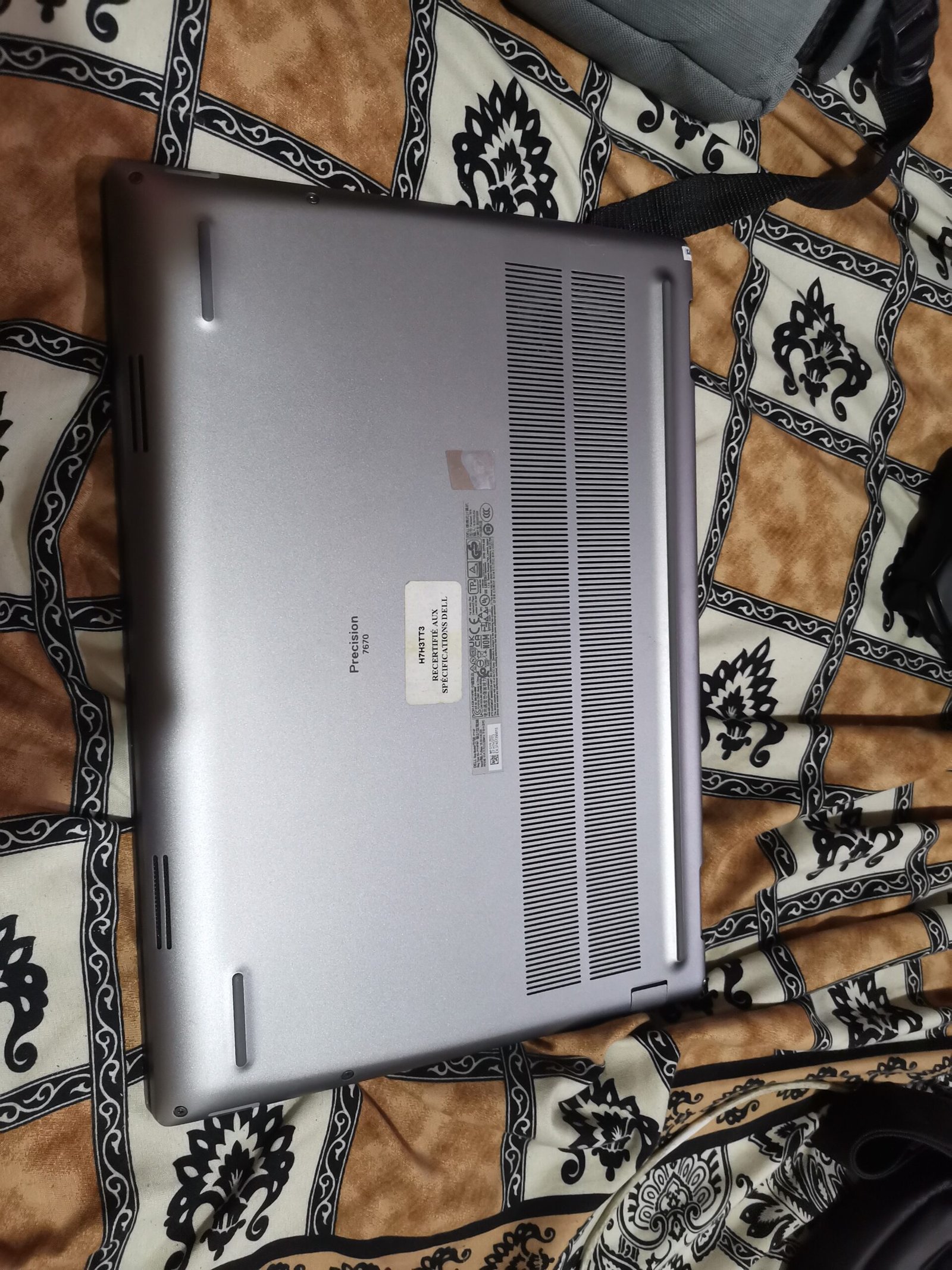 Dell Precision 7670|i7-12850HX |RTX A2000 8GB|4k OLED TOUCH
