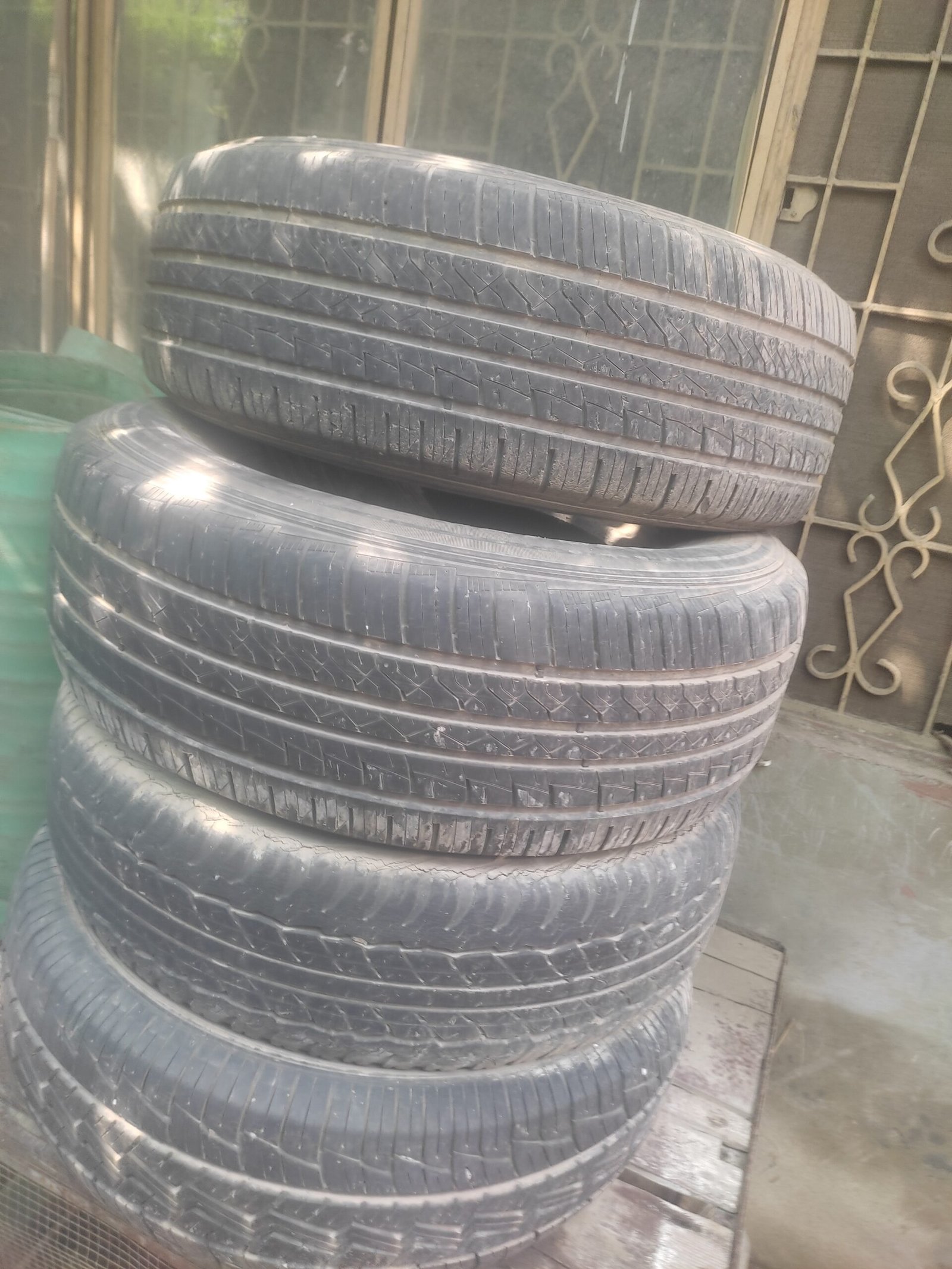 4 jeep tyres 16/275/75